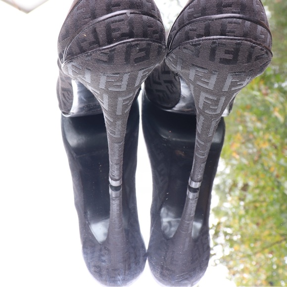 Fendi Women's Black and Brown Heels - Picture 8 of 8